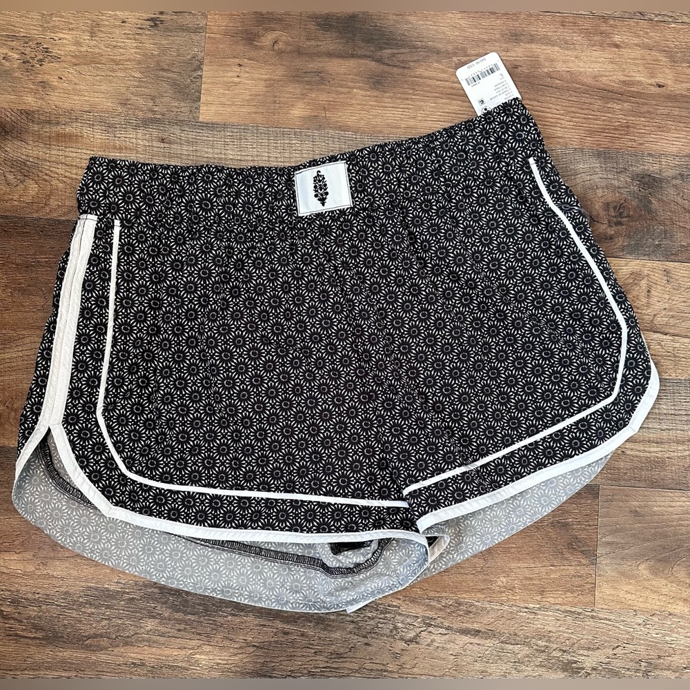 New, FP Movement Starburst Geo-Black Com Shorts